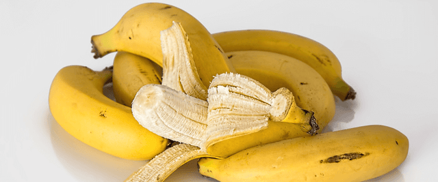 Banana Intolerance & Allergy: Signs & Symptoms