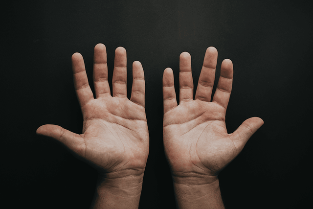 What Causes Tingling in Hands and Feet?