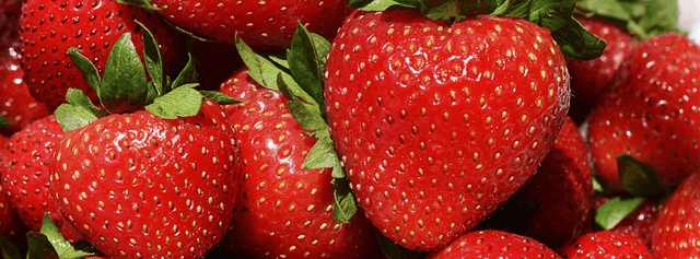Strawberry Intolerance & Allergy: Signs & Symptoms